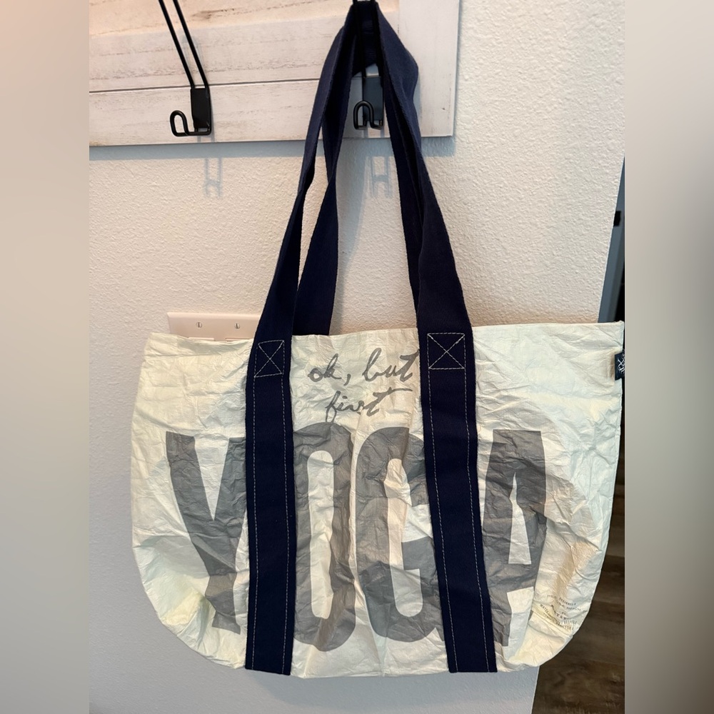 Recyclable Large Yoga Tote Bag with Navy Straps